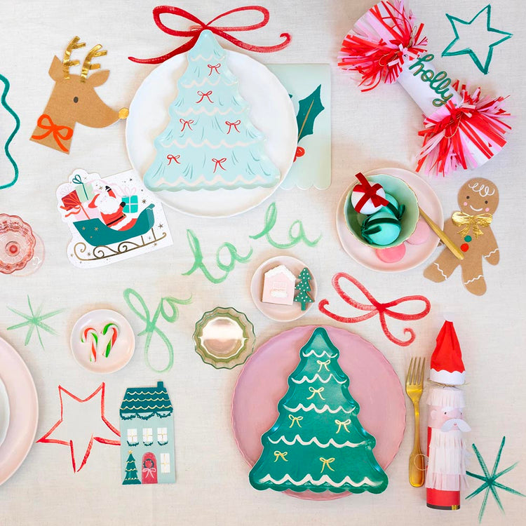 comment dresser une table noel originale avec serviettes en papier sapins de noel