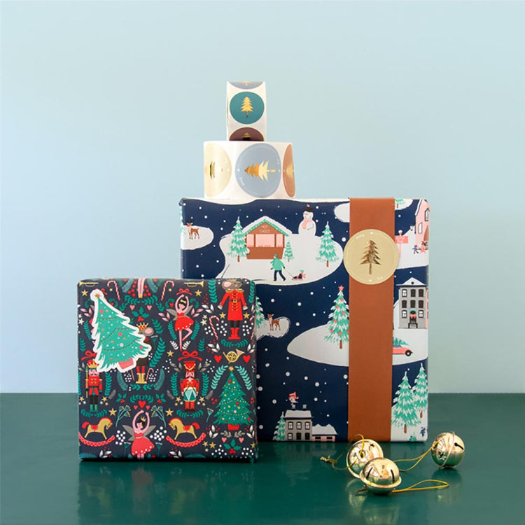 Rouleau de papier cadeau village de Noël : emballage cadeau noel chic