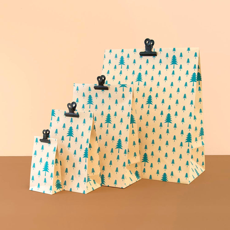 Emballage cadeau de noel ou avent : 1 pochette en papier à fond plat sapins