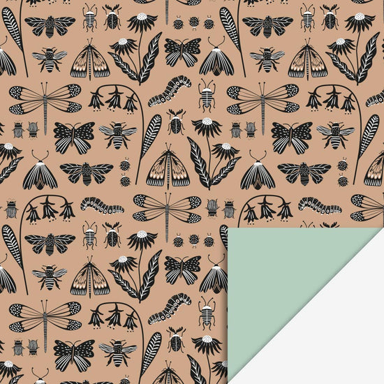 Papier cadeau insectes, parfait pour un anniversaire aventurier