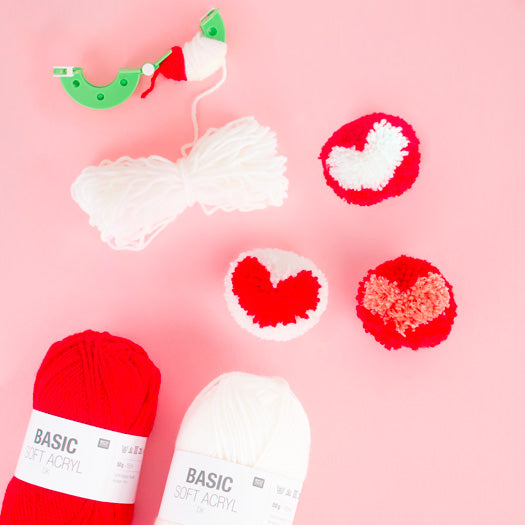tuto pompons en laine coeur bicolore