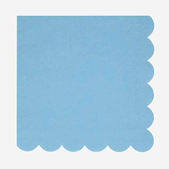 Idéales pour un anniversaire sur le thème de l’océan, ces serviettes bleues