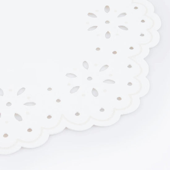 Serviettes imprimé broderie, chic pour table de d'anniversaire