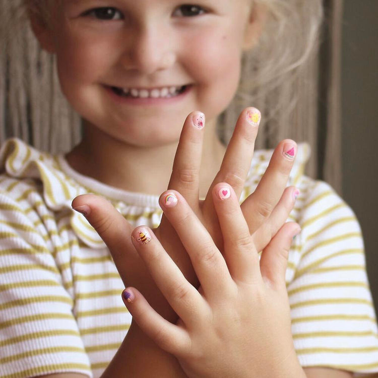 60 stickers d'ongles oiseaux, fleurs et animaux et champignons