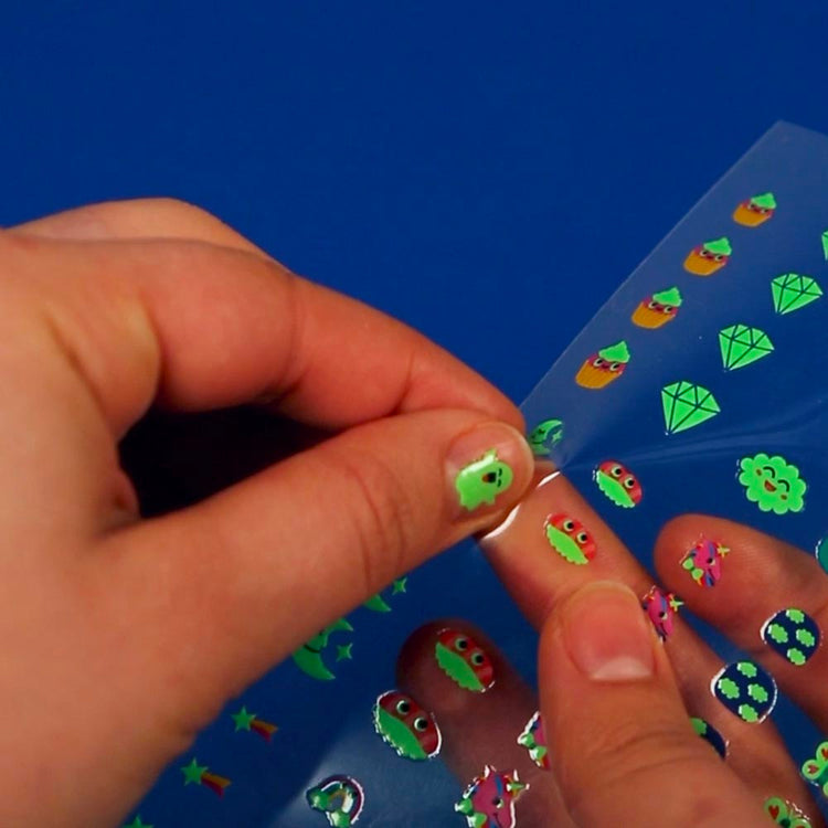 200 stickers d'ongles glow-in-the-dark