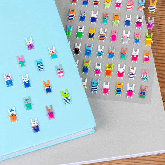 1 planche de stickers lapins idéal pour offrir à Noël