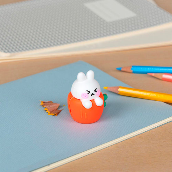 Taille crayon lapin mignon blanc : idée cadeau anniversaire lapin