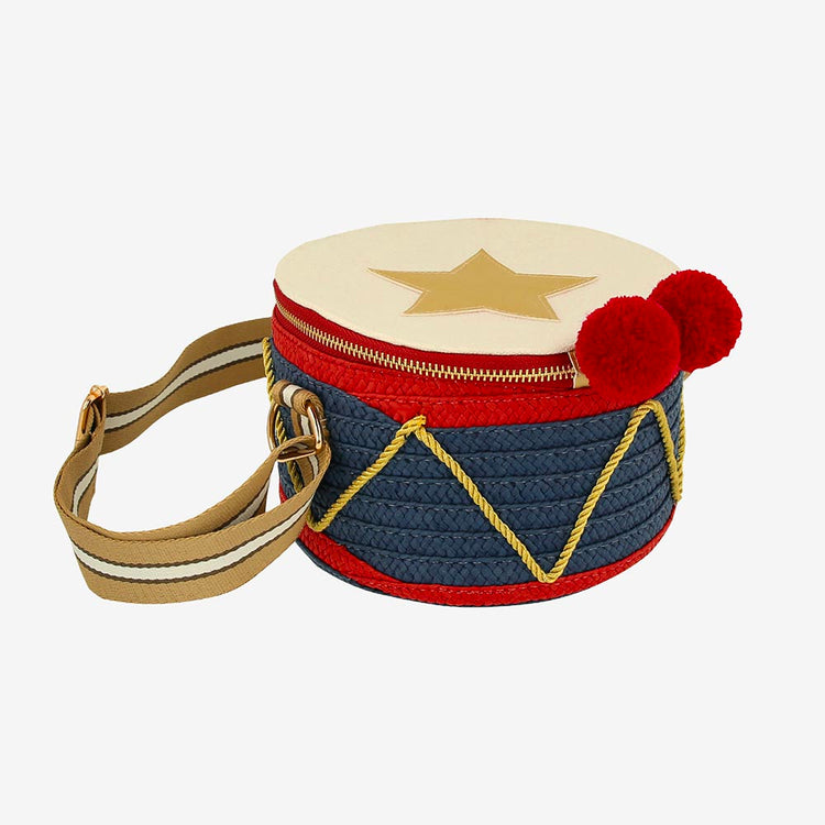 Tambour de soldat : idee accessoire deguisement enfant cirque