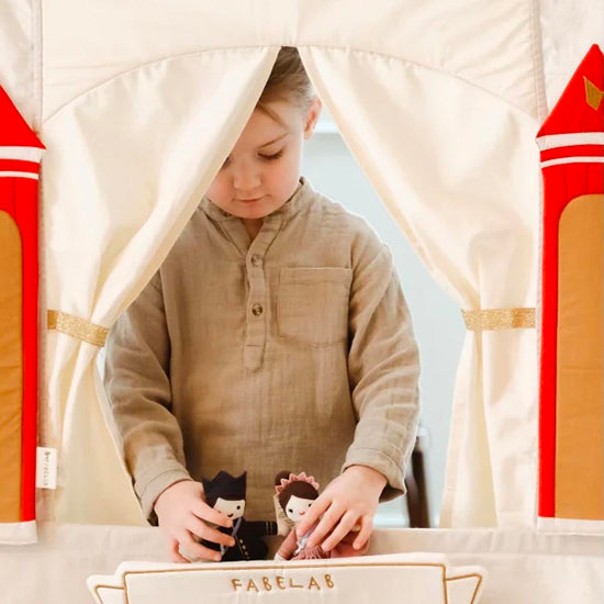 Théâtre pour marionnettes Château : idée cadeau anniversaire enfant