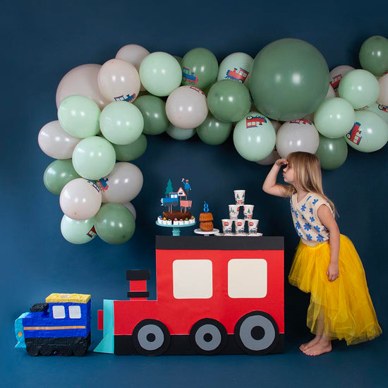 5 ballons train pour habiller son intérieur pour anniversaire 