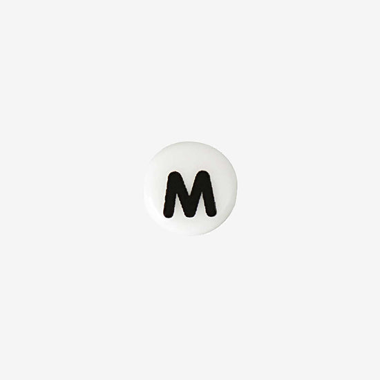 Collar de pulsera de creación de cuentas de letra M del alfabeto de cerámica blanca