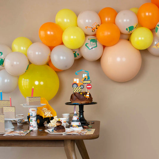 Gobelets chantier pour decoration de table anniversaire enfant