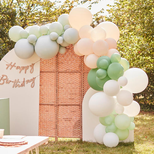 Arco de globos nude y salvia: decoración de boda, baby shower, bautizo