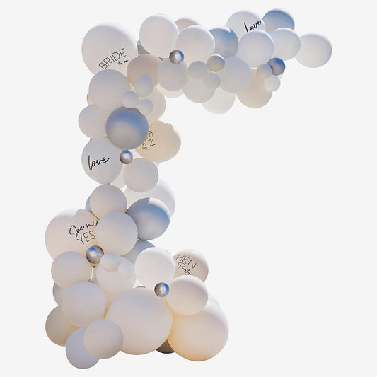 Arch of silver balloons for original and chic EVJF decoration