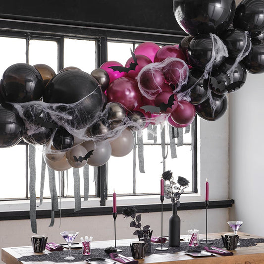Arche de ballons Halloween violet et noir pour décoration originale 