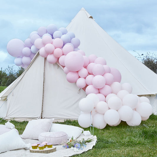 Arche de ballons roses, mauves et blancs mariage, anniversaire, EVJF