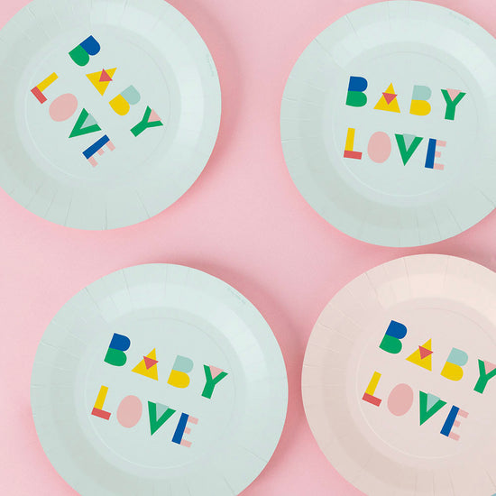 8 assiettes baby love bleu pour baby shower et gender reveal chic