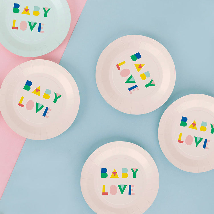8 assiettes baby love rose pour baby shower et gender reveal chic