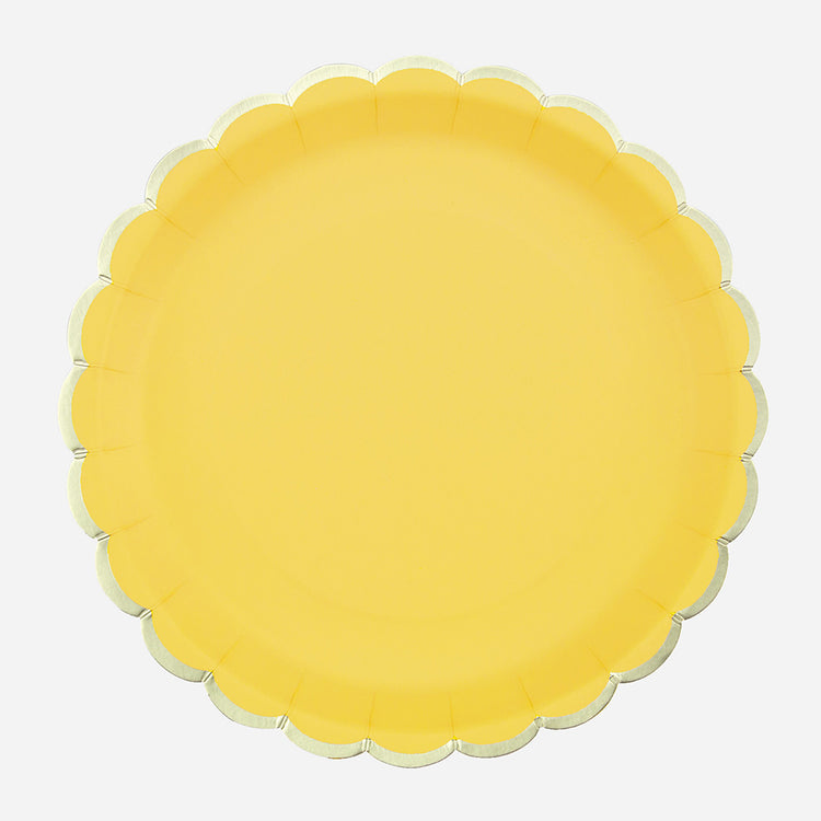 8 platos festoneados amarillos para una mesa de cumpleaños o boda