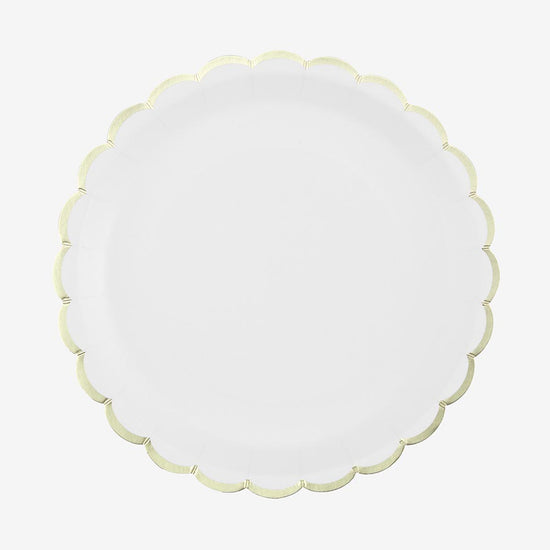 White plate and golden frieze for wedding decoration, baby shower table or baptism decoration