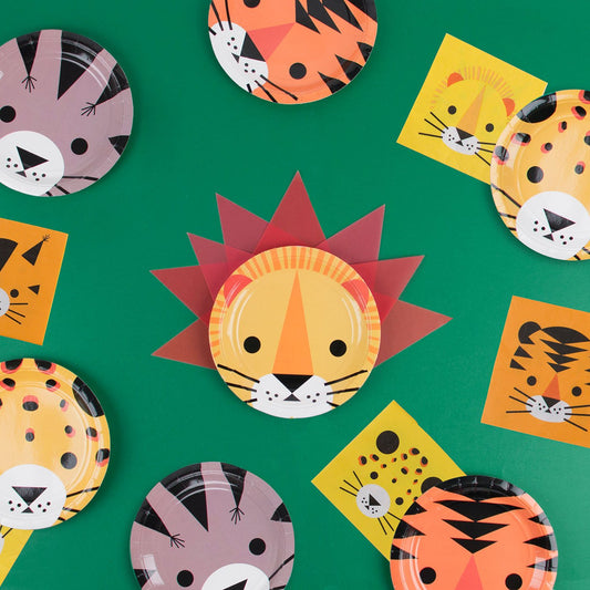 Everything for a feline birthday: My Little Day feline paper plates