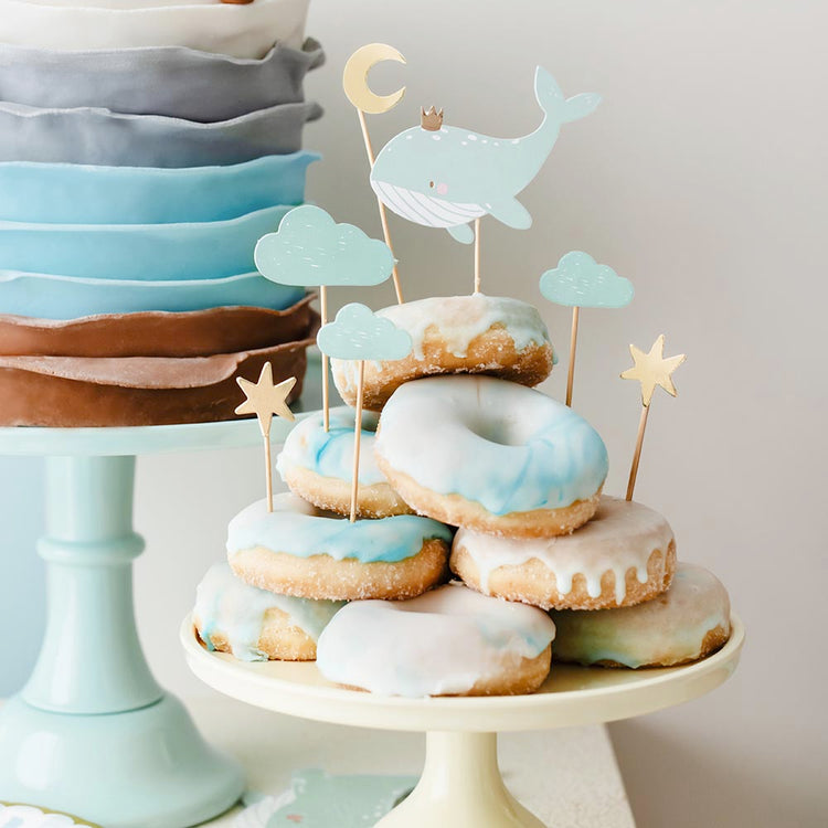 Blue whale toppers: marine animal birthday cake decoration
