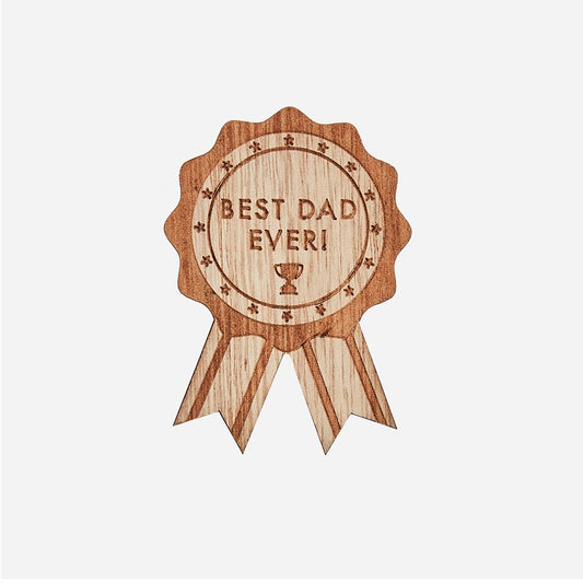 Idea per la festa del papà: il badge del miglior papà di sempre da offrire