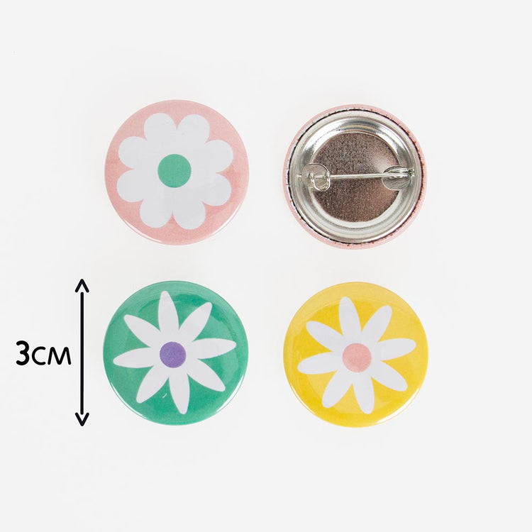 Original idea for flower birthday guest gifts: 1 daisy badge