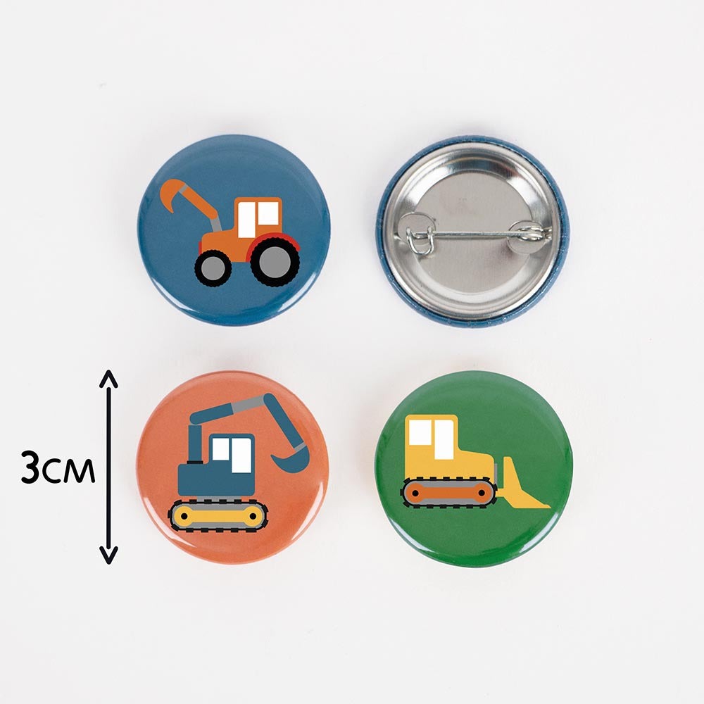 Birthday for boys on the construction site theme: small badges to offer