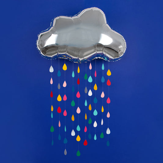 DIY con globo nube y gotas de lluvia multicolores de My Little Day