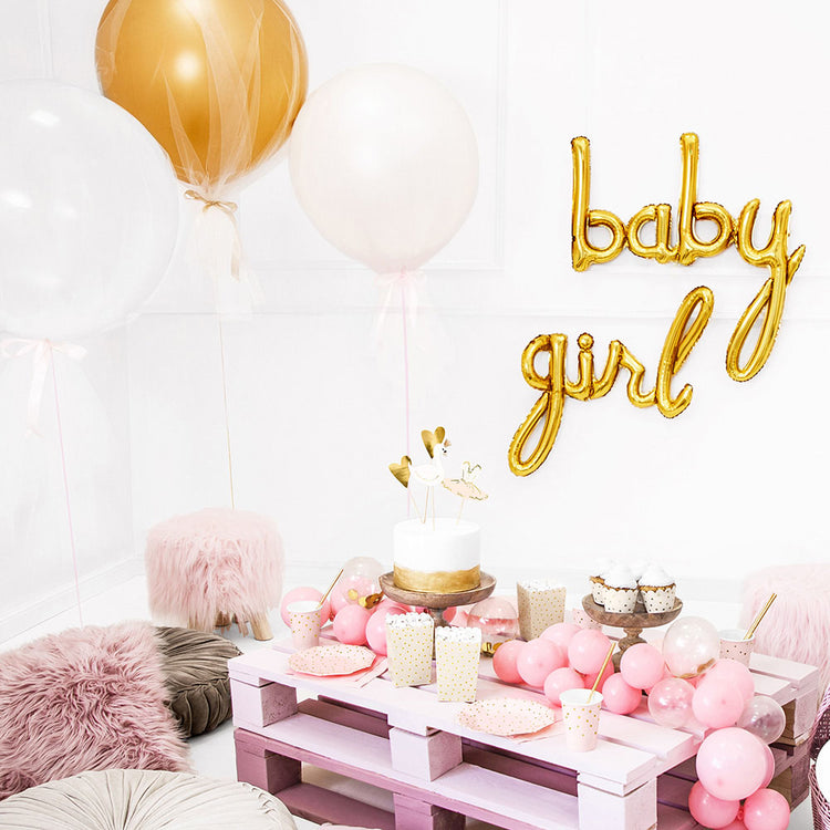 decoration baby shower fille abec ballons lettre et ballons géants roses