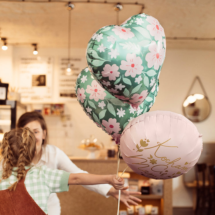 Decoration anniversaire : ballon coeur fleuri pour fille