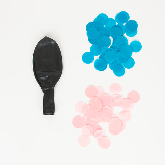Ballon noir + confettis bleus et confettis roses pour déco gender reveal