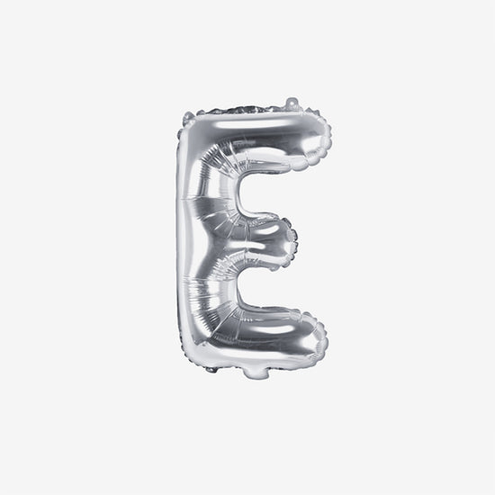 Petit ballon lettre argenté E pour decoration anniversaire et decoration mariage