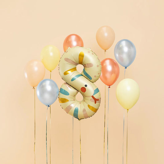 Ballons de baudruchue et ballon chiffre 8 pour anniversaire jungle