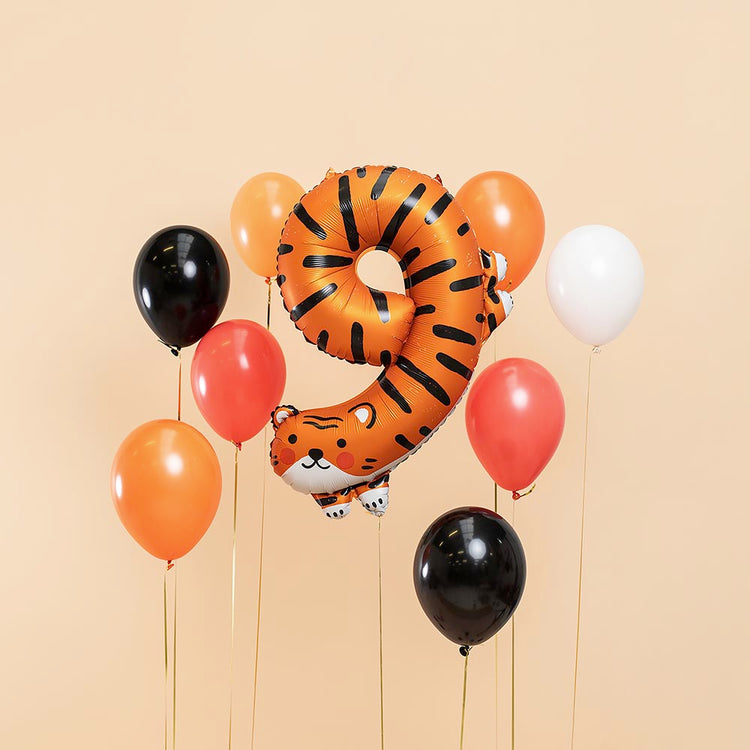 Ballons de baudruchue et ballon chiffre 9 pour anniversaire safari