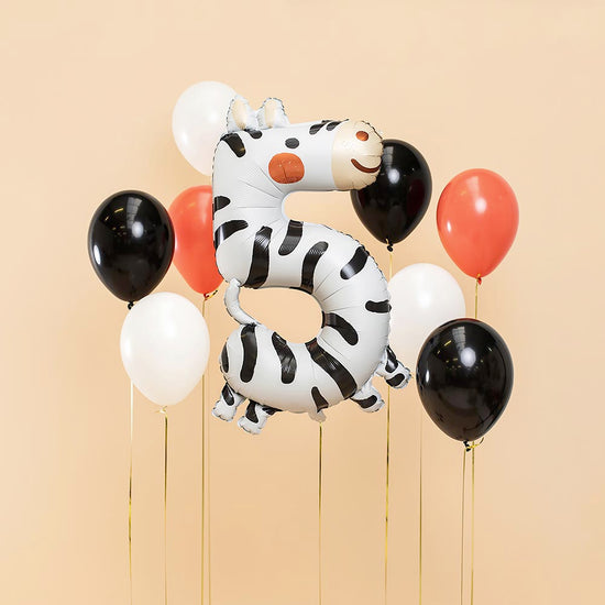 Ballons de baudruchue et ballon chiffre 5 pour anniversaire safari