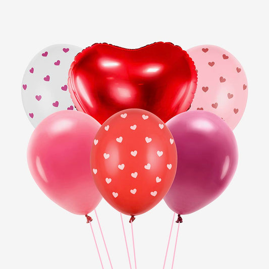6 heart-patterned balloons for Valentine's Day decoration