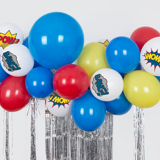 Arco de globos para decoración de cumpleaños infantil de superhéroes
