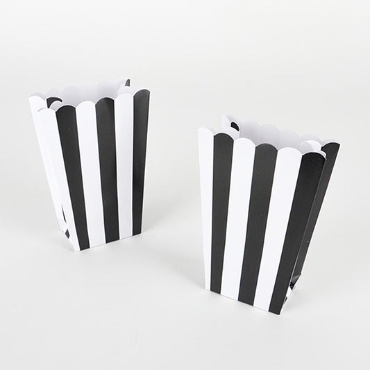 5 popcorn boxes with black stripes for circus birthday deco