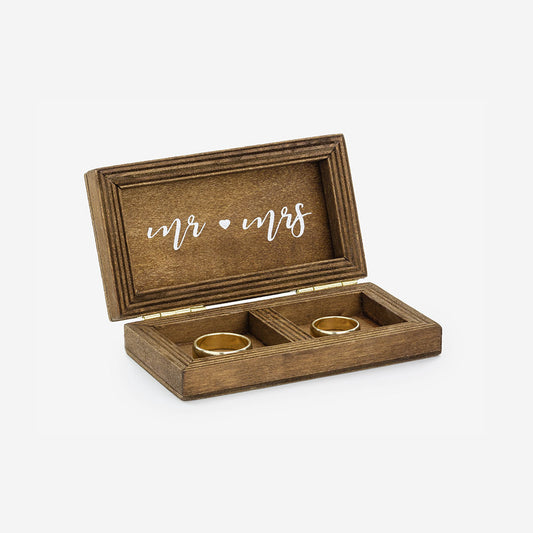 Accessorio per la decorazione di nozze: scatola dell'alleanza in legno vintage