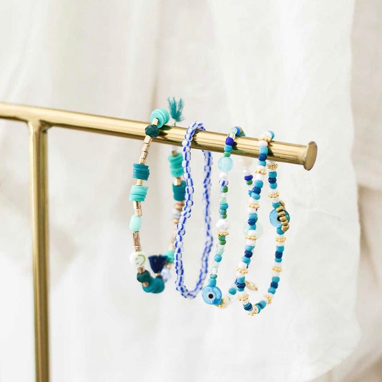 Atelier diy bracelets : perles tons bleus chez my little day