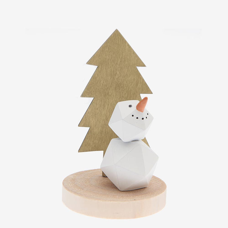 Christmas decoration: wooden tree and snowman