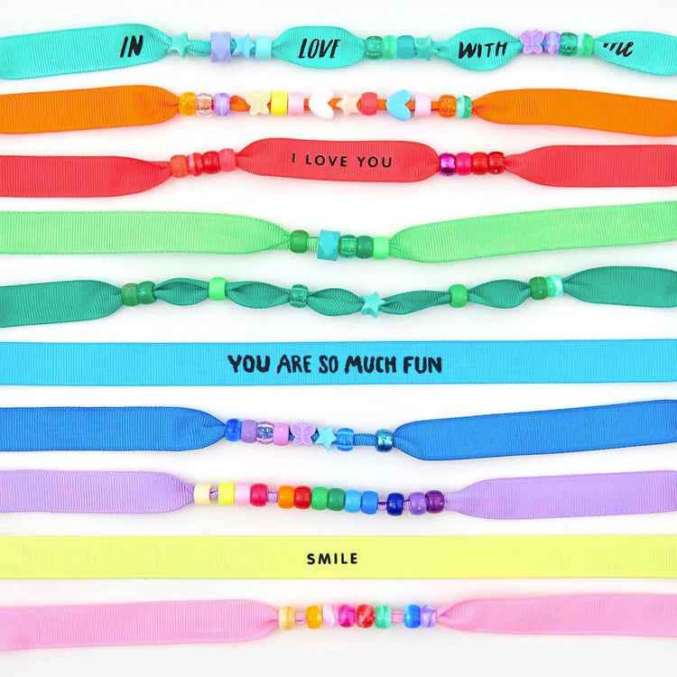 10 bracelets en ruban de reps multicolore pour offrir aux invités