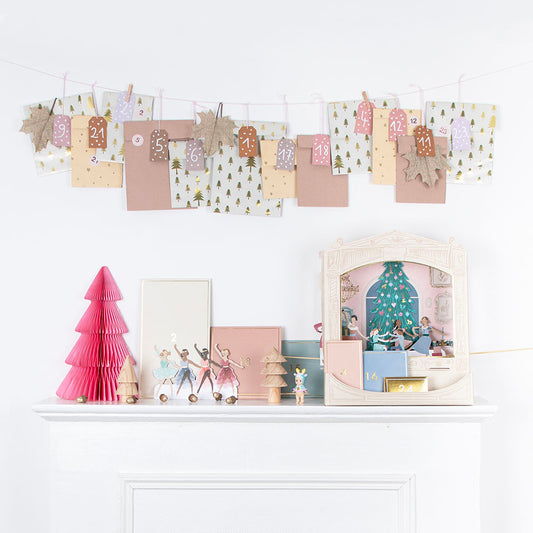 Pink calendar kit to do yourself for a child's Christmas gift
