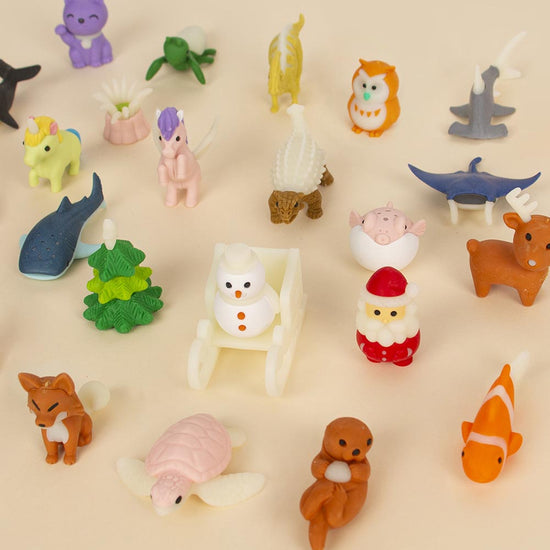 Gommes figurines surprises du calendrier de l'avent Iwako