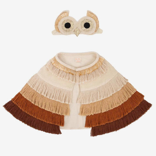 Child costume accessory: cape and owl headband for Carnival
