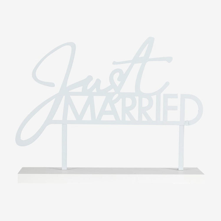 Idee decoration de table mariage : centre de table just married