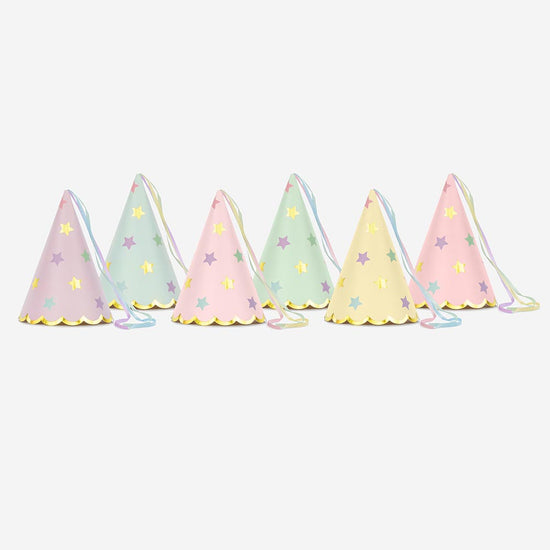 Chapeaux pointus pastel à étoiles pour deco anniversaire enfant