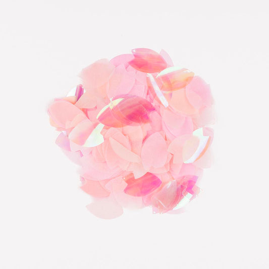 Confeti de flor de cerezo iridiscente para una decoración rosa empolvado.